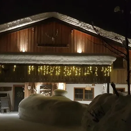 Bauernlodge Alpin * Höfen